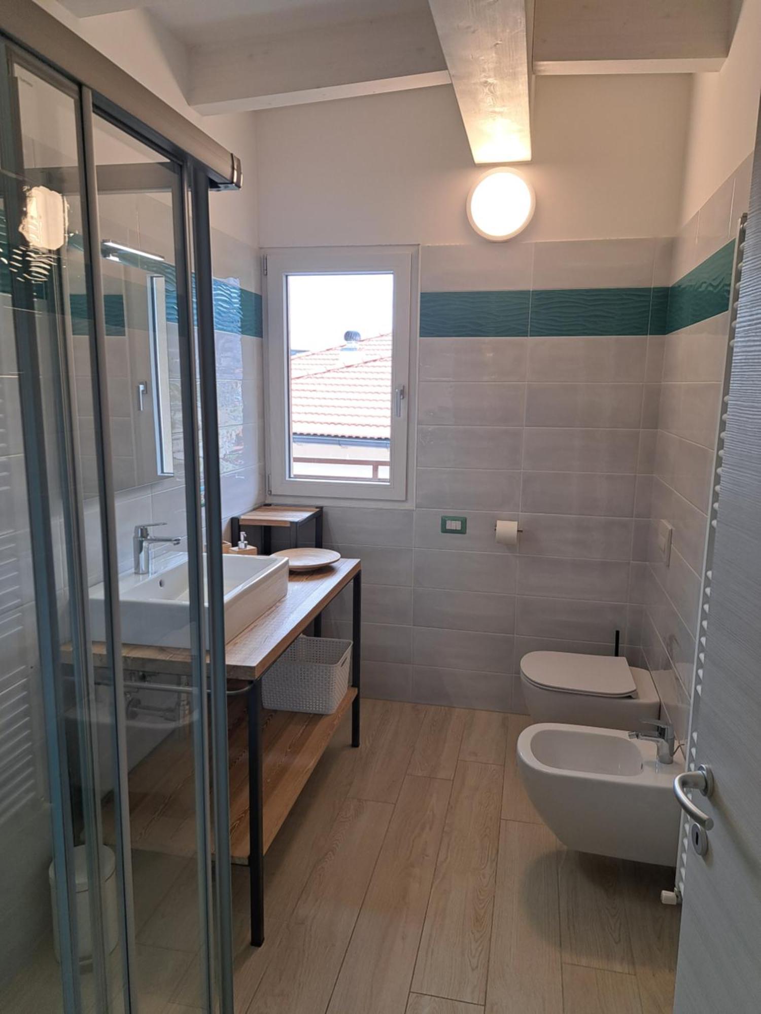 Conca D'Oro B&B And Apartments Torbole Sul Garda Esterno foto