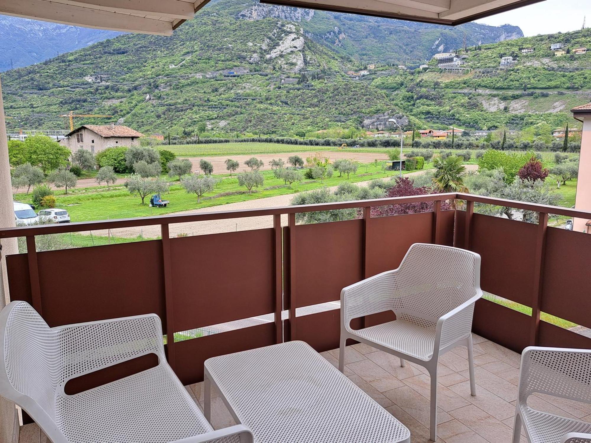 Conca D'Oro B&B And Apartments Torbole Sul Garda Esterno foto