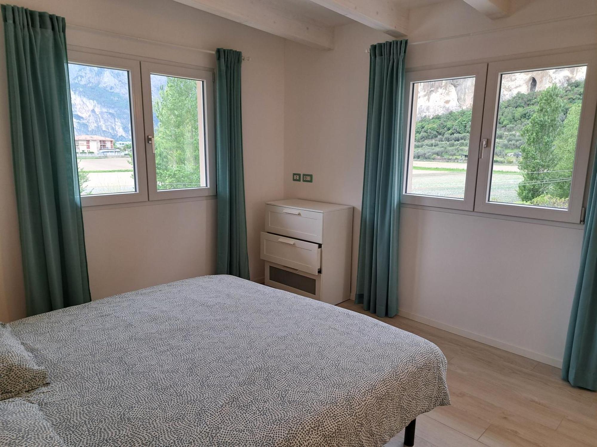 Conca D'Oro B&B And Apartments Torbole Sul Garda Esterno foto